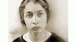 Есерката, опитала се да убие Ленин, била плод на насилствения му интимен акт с майка й
