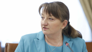 Бившият социален министър Деница Сачева ще дърпа конците в ПГ на ГЕРБ