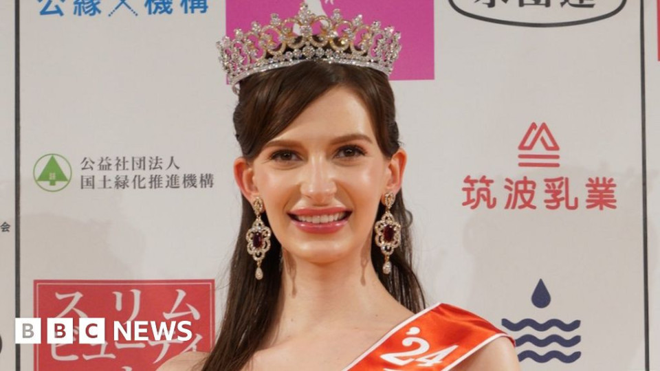 Украинката Мис Япония Каролина Шиино върна короната заради долна афера с женен мъж