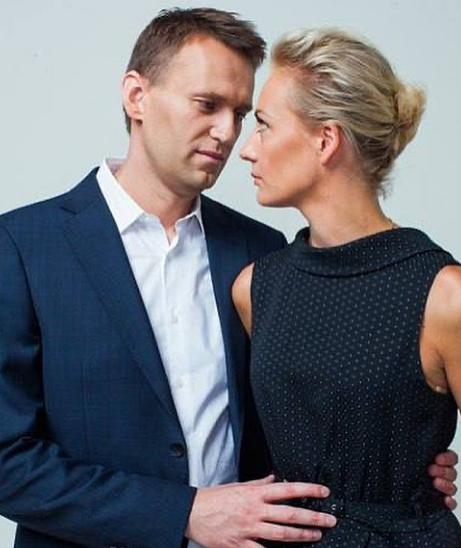 Коя е вдовицата на убития Алексей Навални – Юлия (Жената, която опозиционерът обича цял живот – Снимки)