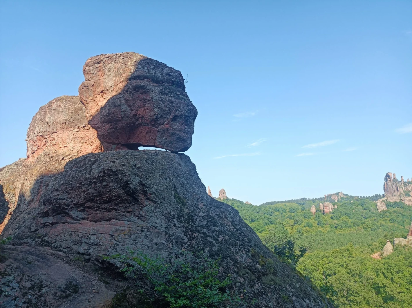 Богинята Майка бди над България