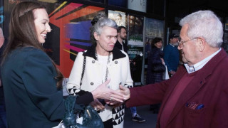 Жената на Черепа уважи премиерата на филма „Ваятелят на светове“