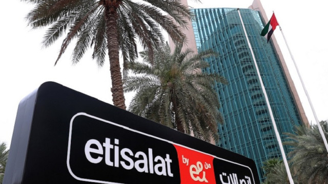 Арабският телеком Emirates Telecommunications Group, известен като Etisalat или е&“,