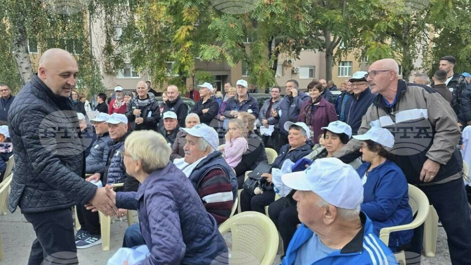 ДПС - Ново начало се срещнаха с жители на "Възрожденци"