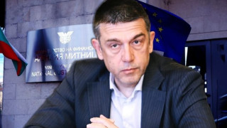 До Георги Димов: Митничарите на Володя Петров с коли по 100 000 лева, откъде са парите?