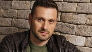 Александър Сано: Заспах на сватбата си