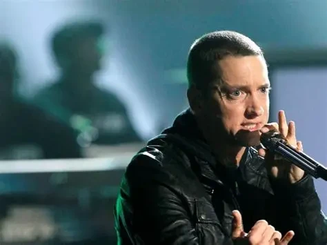 Документалният филм на Еминем излиза по кината за един уикенд
