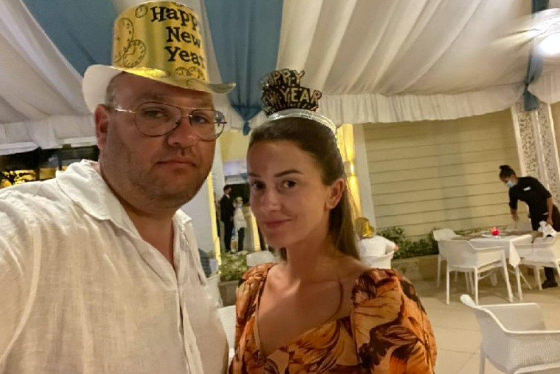 Тлъстият бизнесмен на Дениз Хайрула я унизил и натирил: Той ми разби сърцето, а го обичах! (ВИЖ ТУК)