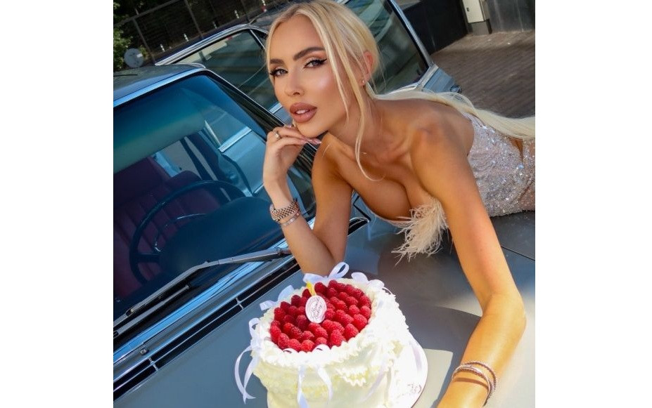 Женско царство! Жасмин Маджид посрещна нежен юбилей с 50 + 1 гости