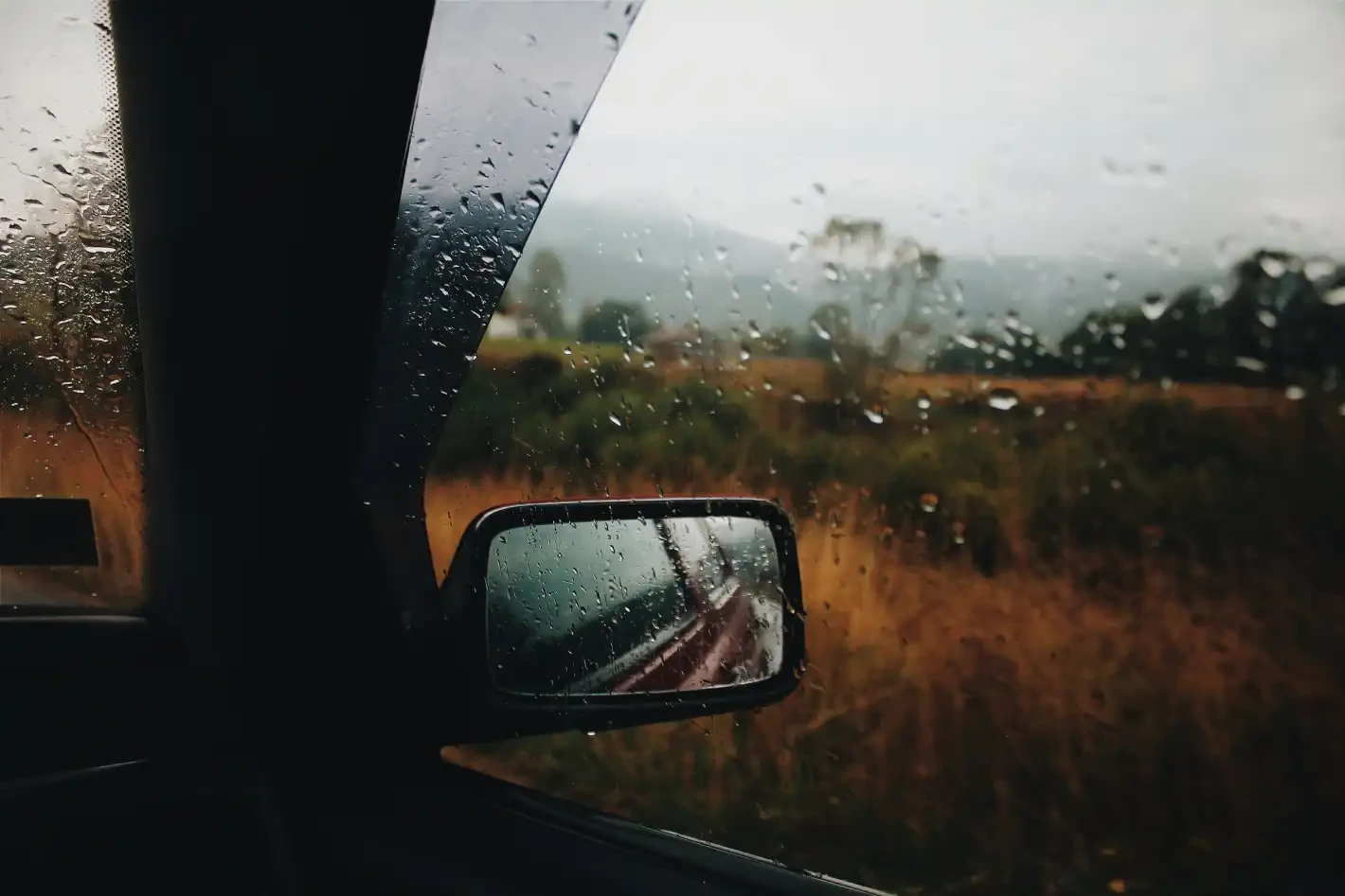 Облаци, дъжд и студ: Meteo Bulgaria с пълна седмична прогноза за времето