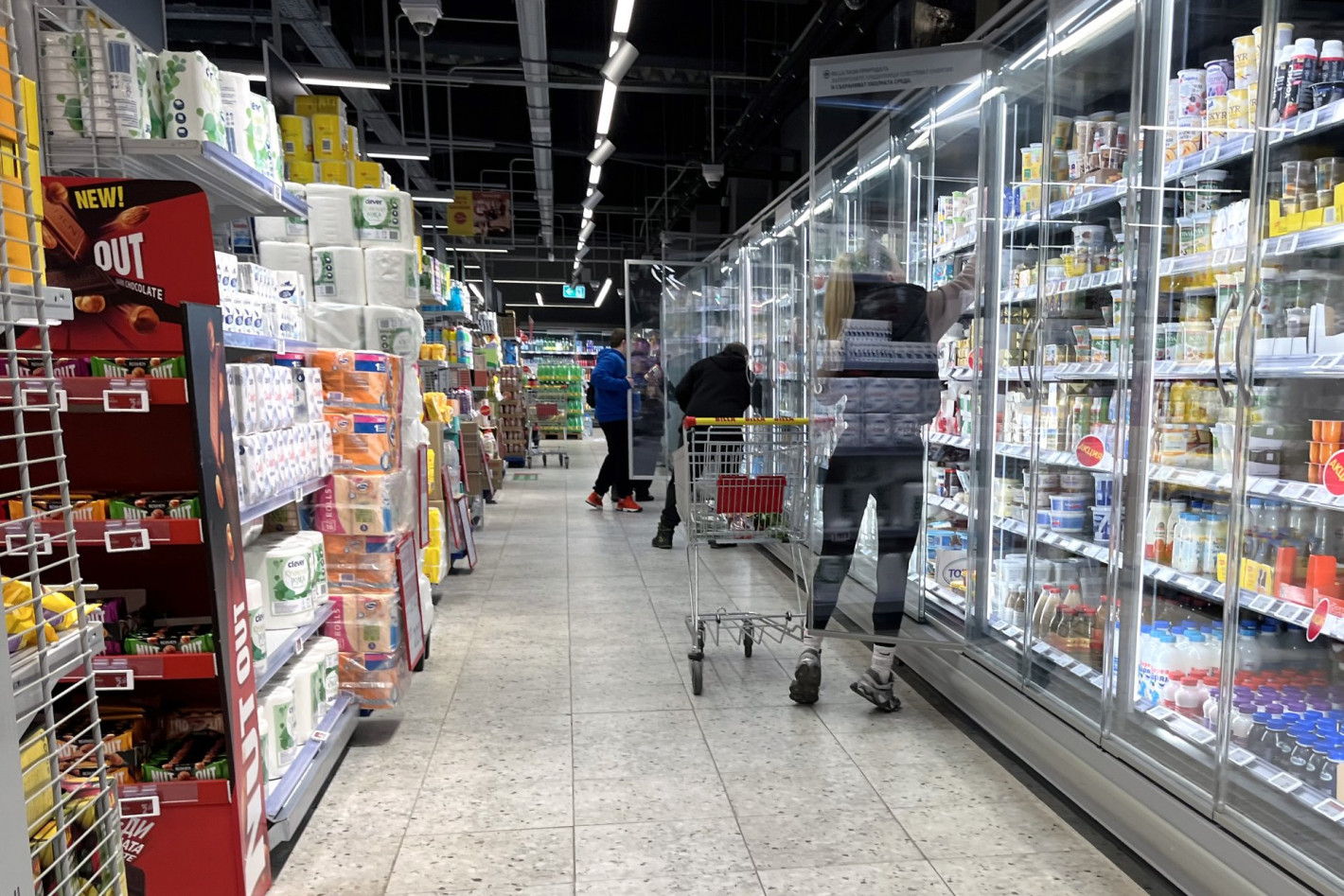 КЗК разкри драстични надценки в магазините