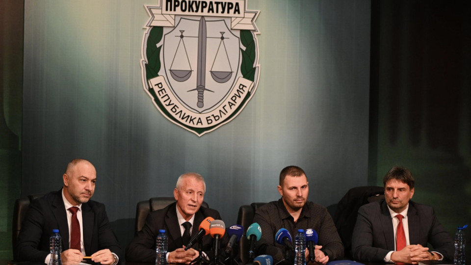 Шефът на Пето РПУ и двама полицаи били част от престъпна група за дрога, палежи и подкупи