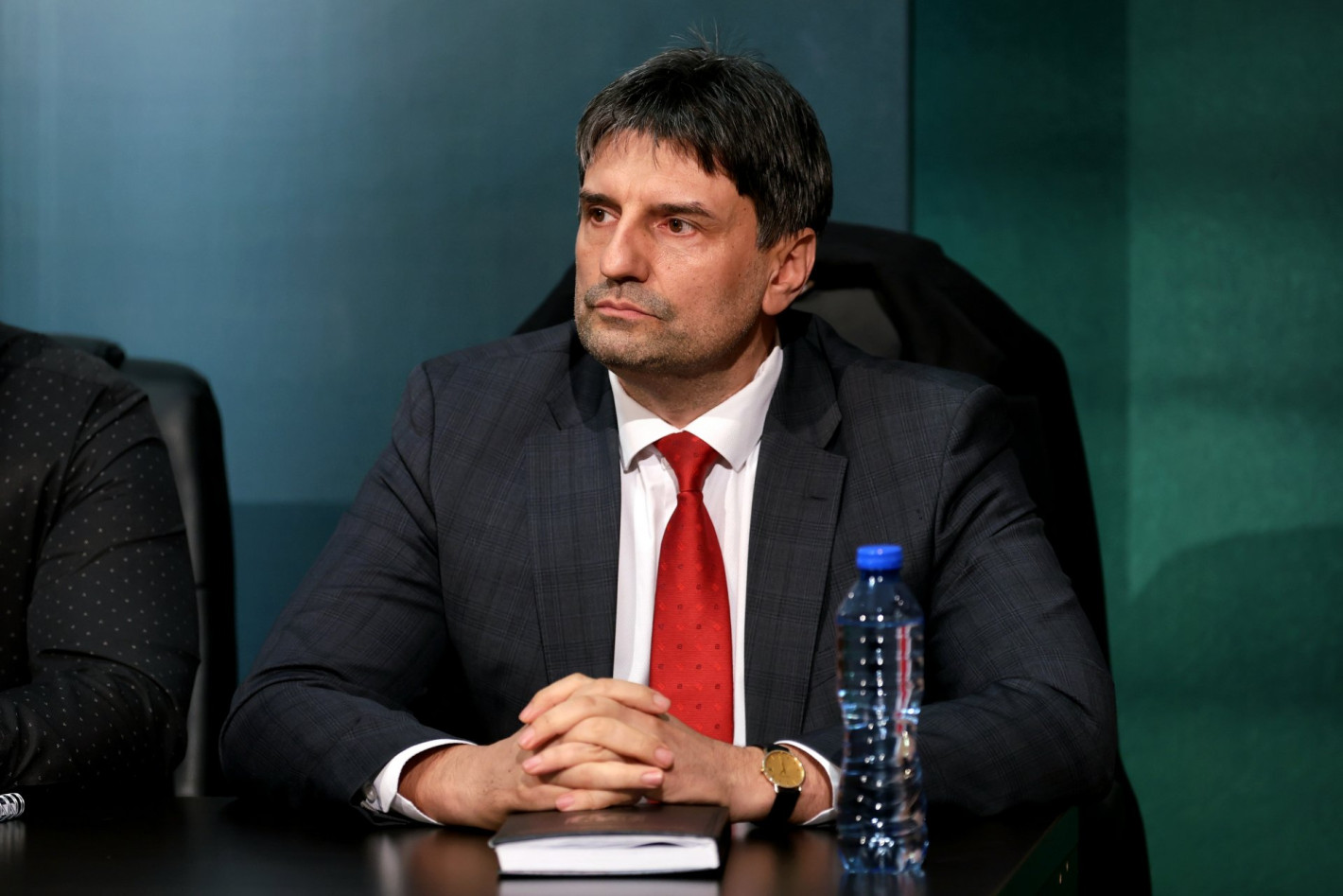 Шефът на Пето РПУ и двама полицаи били част от престъпна група за дрога, палежи и подкупи