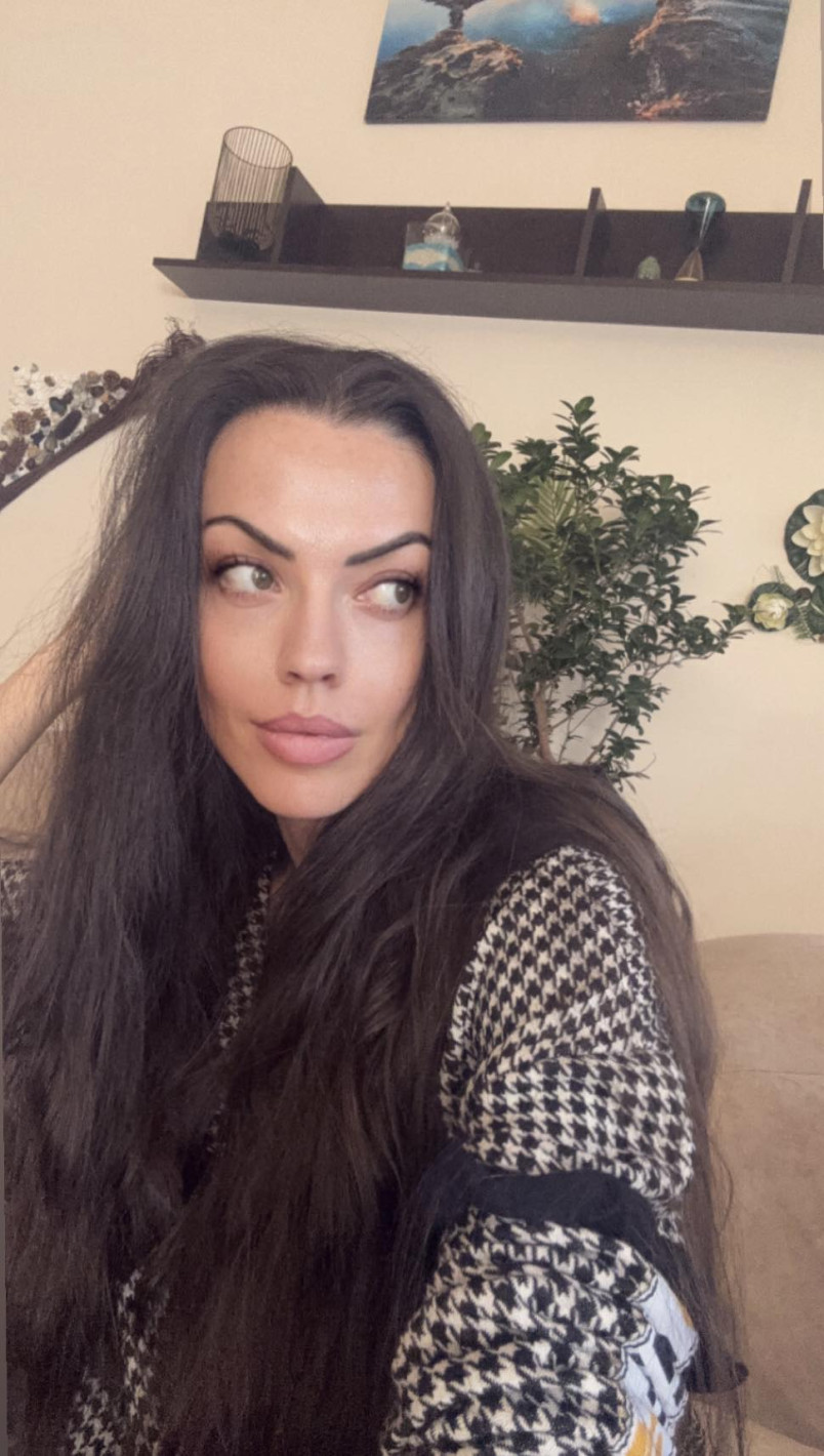 Славея отново би шута на гея Иван: Проблемът обаче е защо Илиана Раева дели внуците си! (предпочита тези на Виолета - СНИМКИ)
