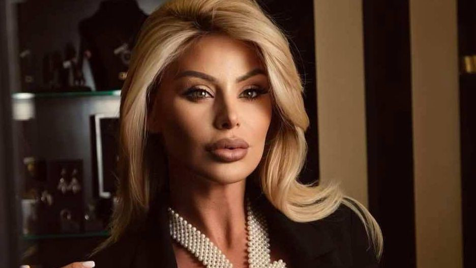 Имала нов мъж ли?! Че кой дебил ще я вземе?! Светлана Василева чукна 38 самотна с фризьора си и Златка! (СНИМКИ)