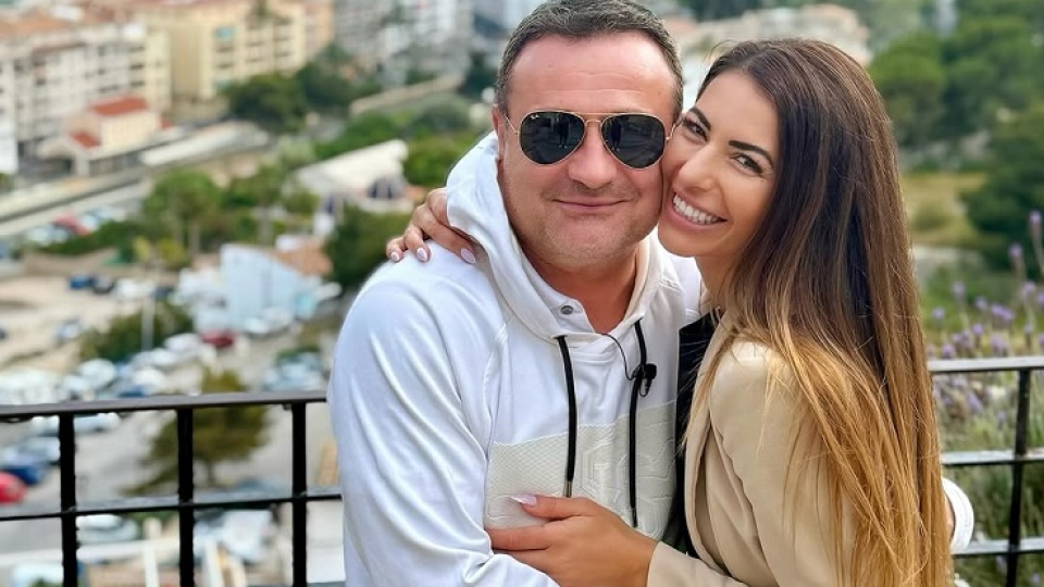 Най-после!! Рачков запозна гаджето с родителите си: На Коледа се събраха всички, че дори и брат му – бивш затворник! (СНИМКИ)