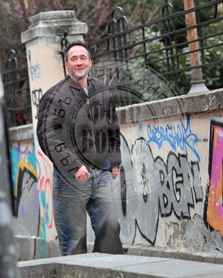 ФОТО БОМБА: Дарин Ангелов целува жената на живота си и си тръгва просълзен! (кадрите ще ви смаят – ВИЖ ТУК)
