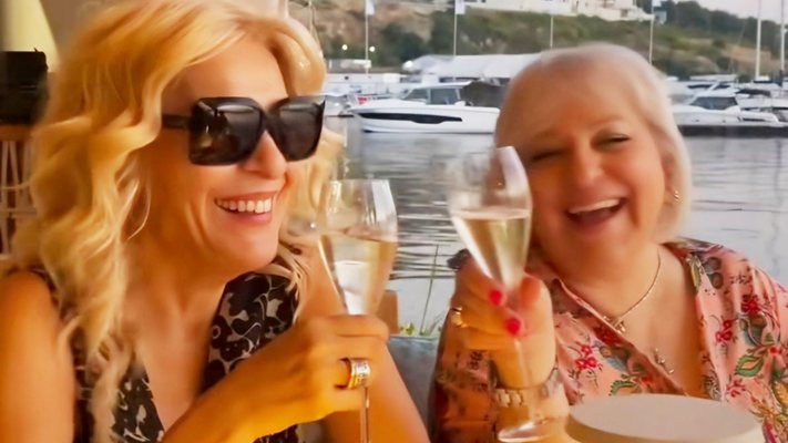 УНИКУМ!! Сватята Джуджи за Гала: Че тя вече е една развалина! (водещата на „На кафе“ побесня – ВИЖ ТУК)