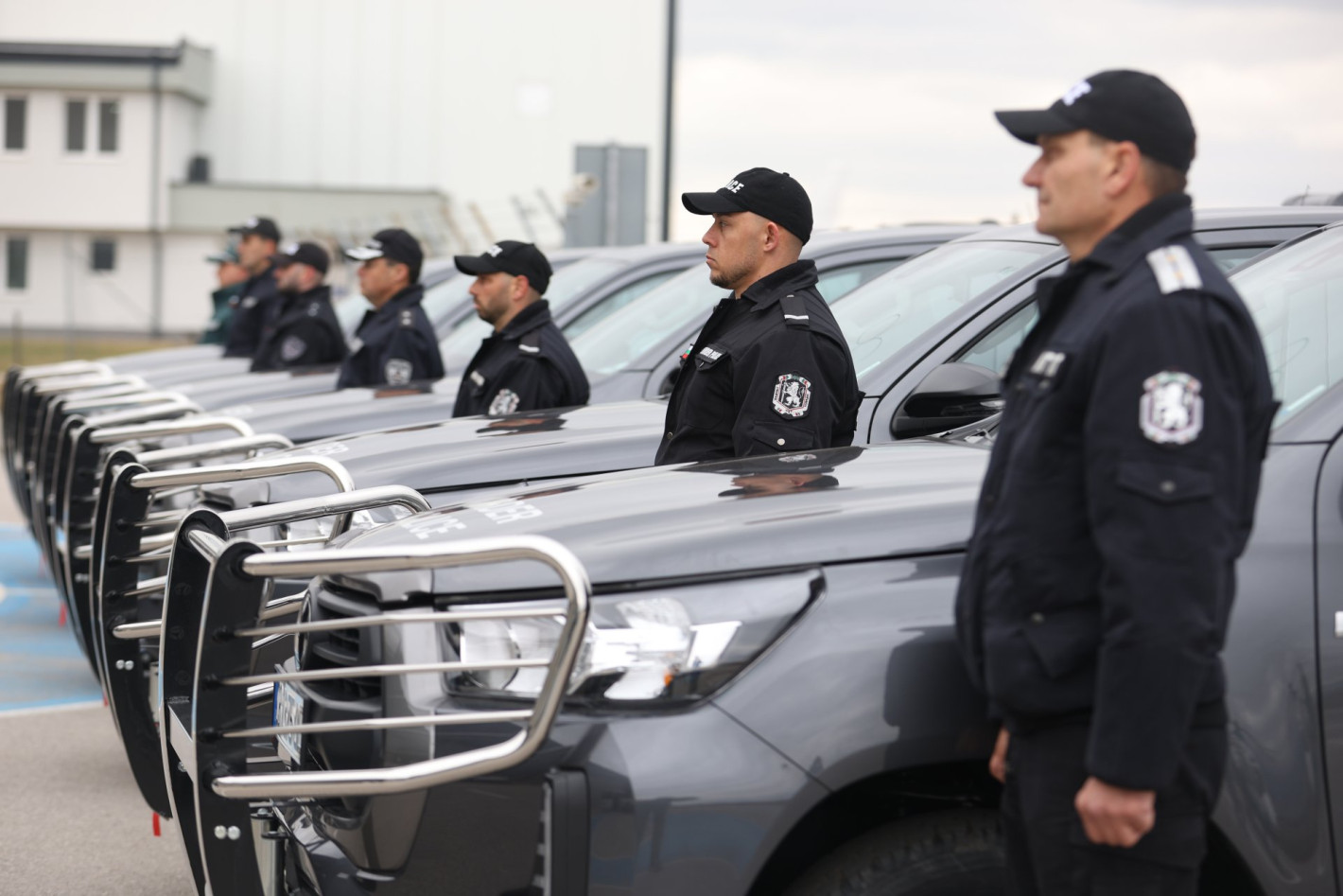 "Гранична полиция" получи модерна техника - пикапи, дронове и термални камери (снимки)