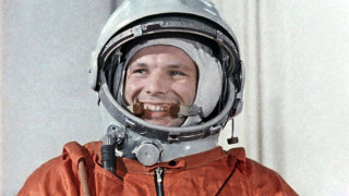 Ванга разкрила пред Щирлиц: Извънземни сили взеха Юрий Гагарин, не е мъртъв!