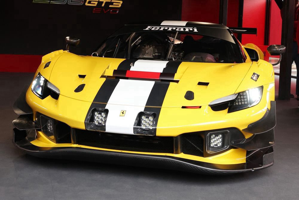 Скоростна арена: топ GT3 автомобили се срещат край Самоков