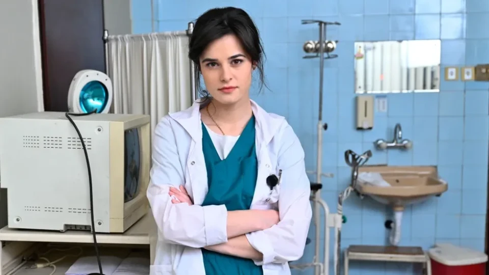 Ванеса Пеянкова от сериала „Вяра, надежда, любов“ изплака: Треньорките по гимнастика ми докараха психическа травма