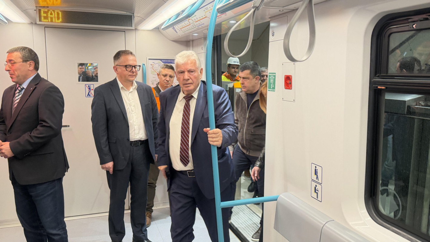 Вижте как изглежда новият участък на метрото в "Подуяне" (снимки)