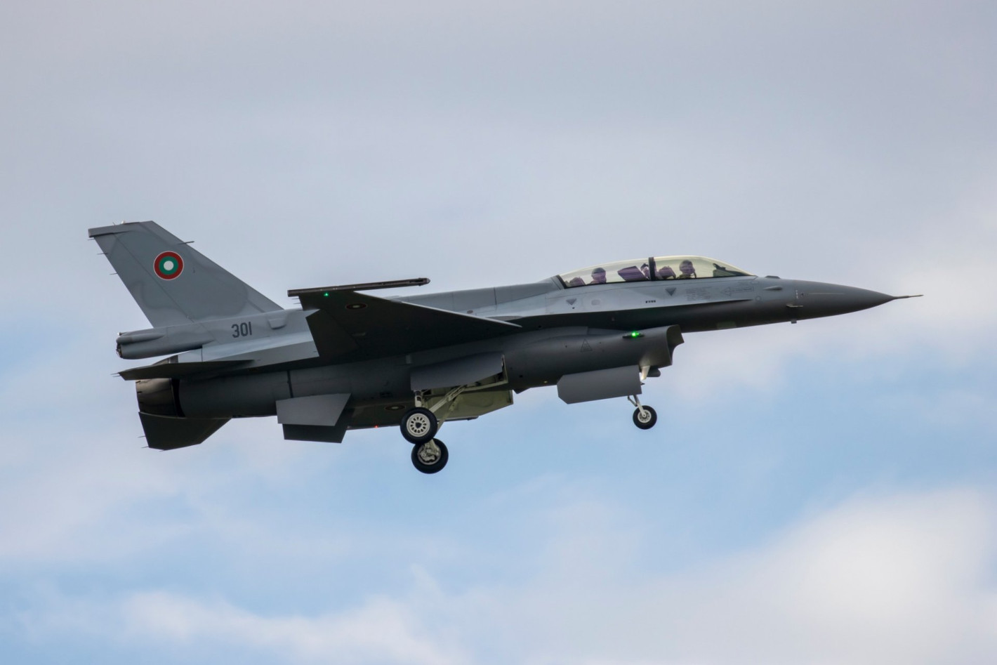F-16 Block 70 дебютира над София за 6 май (видео/снимки)