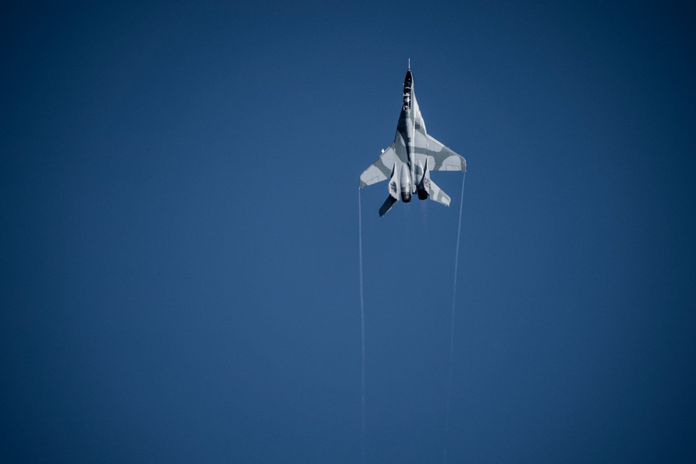 От F-16 до "Спартан": Вижте с какви самолети разполагат ВВС на България (галерия)
