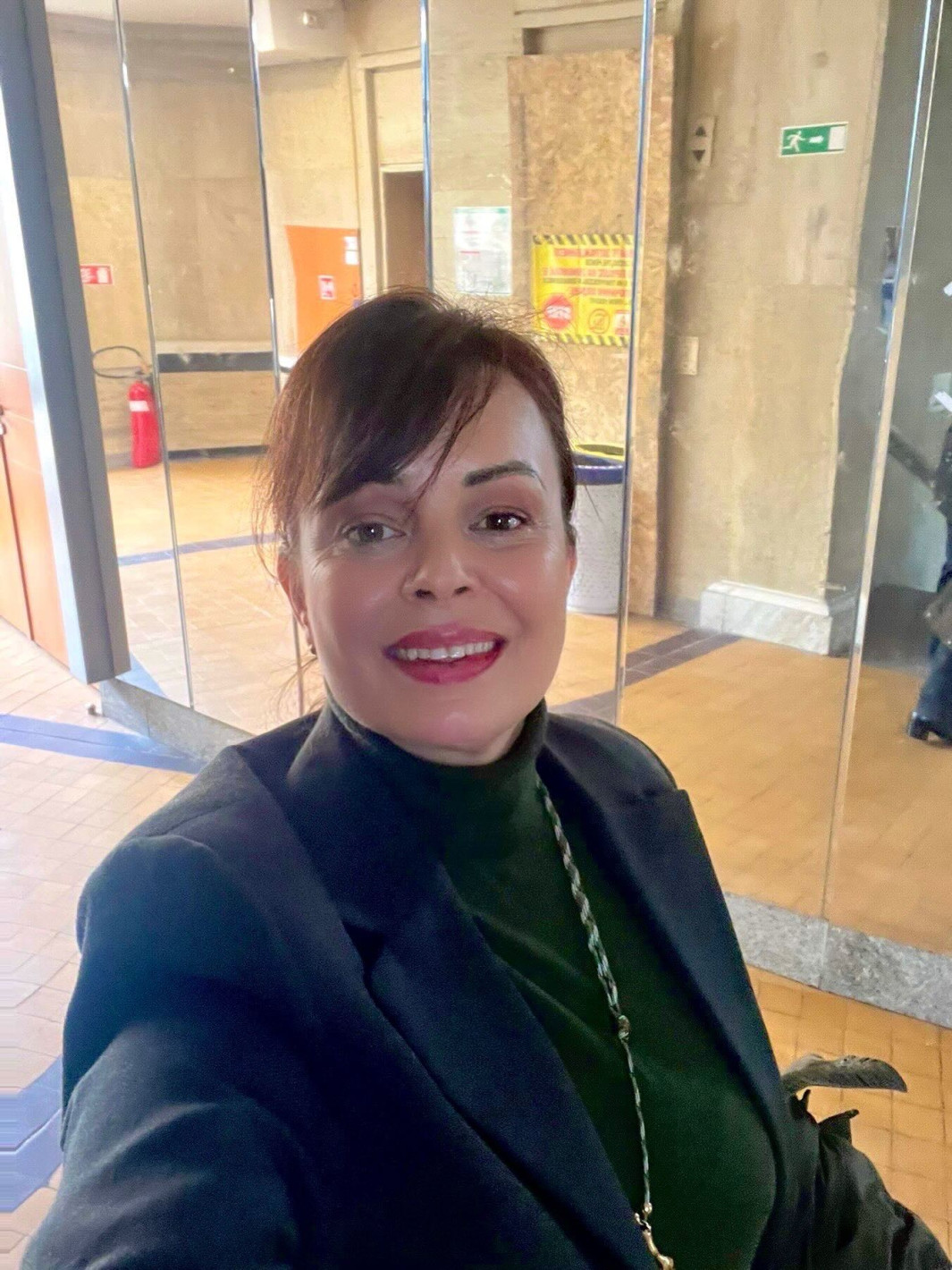 Радост и тъга: Мариана Векилска омъжва щерка си, но тишината в спалнята я убива! (виж Габи като булка - СНИМКИ)