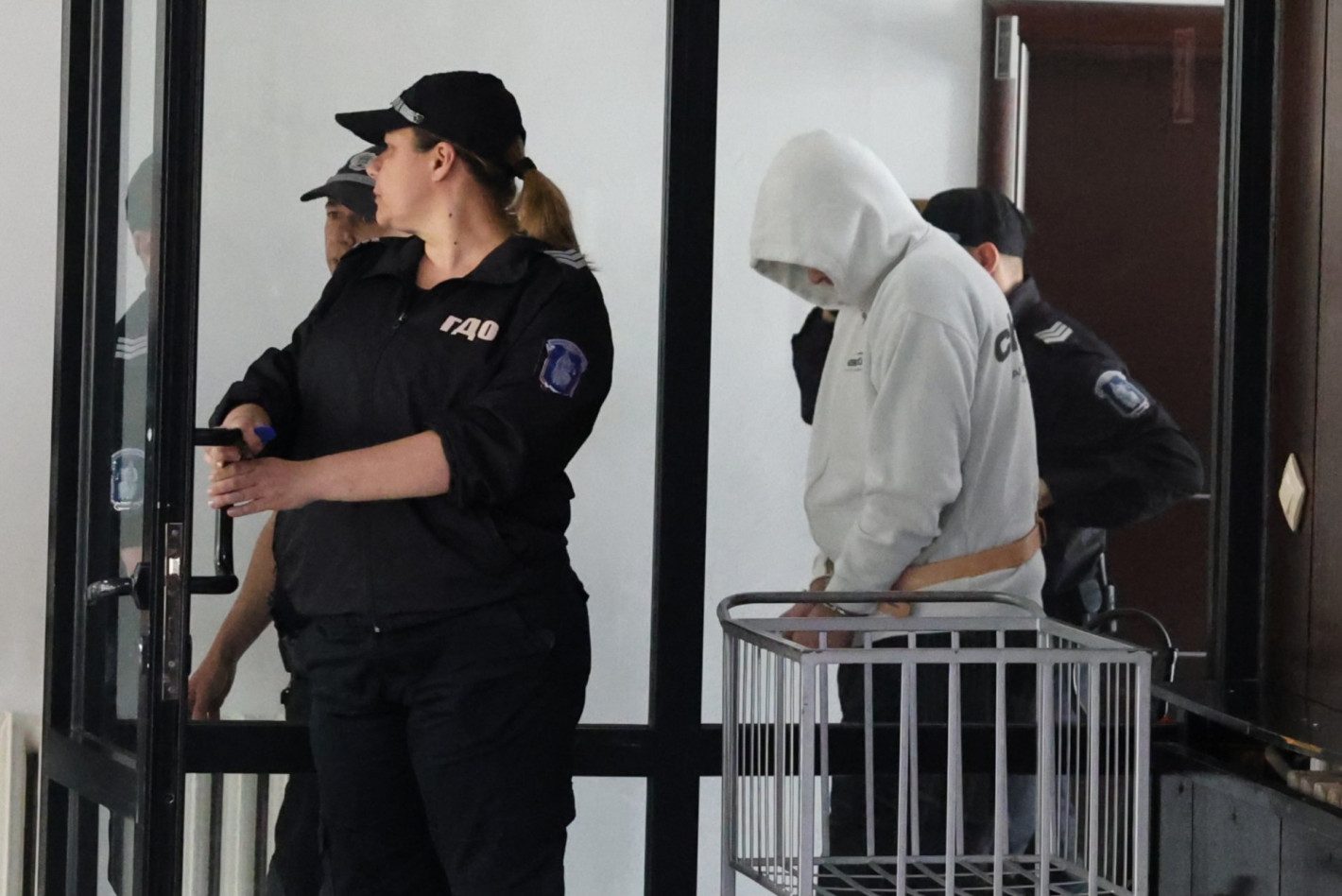 Бащата на загиналата в Благоевград: Борба, измъчвания и после изхвърляне през прозореца