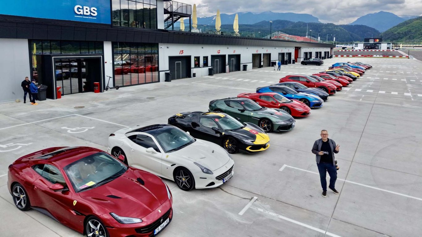 Над 30 автомобила Ferrari се събраха на писта в България