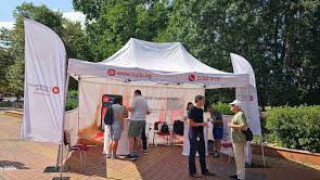 Мобилна приемна на „Топлофикация София“ продължава срещите си с граждани