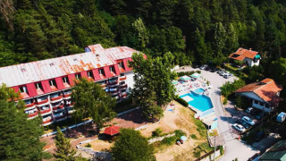 Подарете си седмица за тялото и душата с пакет „Арома Детокс“ в Балнеохотел „Констанция“ – Вили Костенец