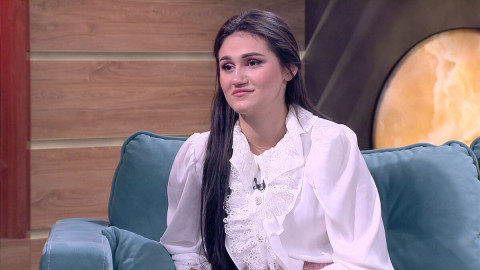 Близки до нарязаната Дебора потресени: „Напълни фурната“ от мъж, когото едва познава, ами сега?! (СНИМКИ на корема й)