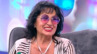 Естрадната легенда Йорданка Христова: Обичам морето, но не плувам до шамандурата като Стоянка Мутафова