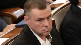 Ицо Хазарта къса с „Промяната“?
