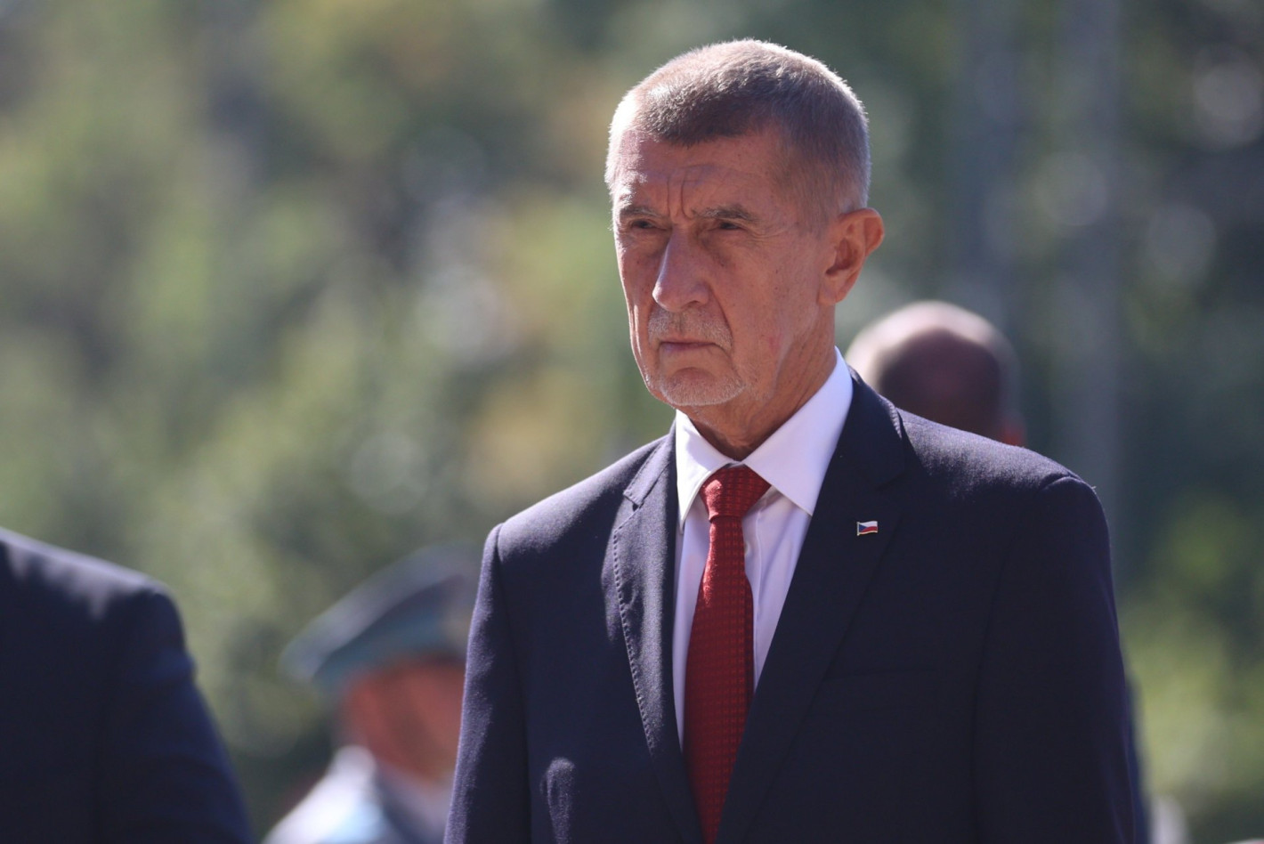 Радев посрещна евроскептичния Андрей Бабиш с официална церемония в София (снимки)