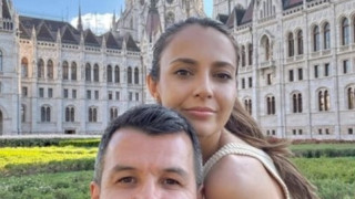 Айкут Рамадан повтори с Бесте Сабри сценария от брака си с Мика Стоичкова