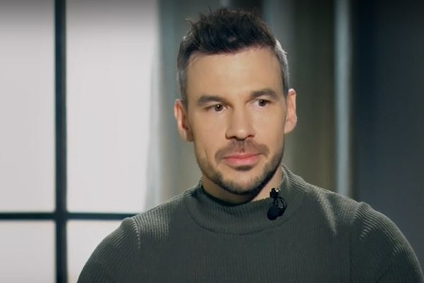 Горканчо!! На Ивайло Захариев пак не му платили: Рева срещу „Под прикритие“, сега реве от нов филм! (все той без пара остава – ВИЖ ТУК)