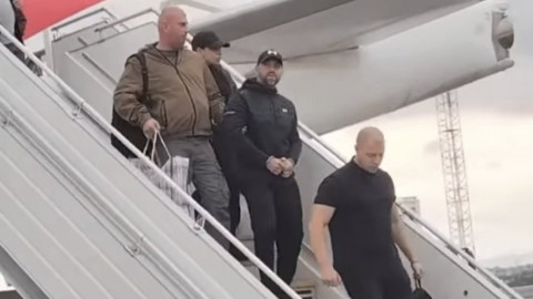 Беглецът Стоян Колев бе върнат у нас с полет от Испания (видео)